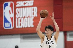 九游体育-拓记：杨瀚森用表现打消周围质疑 他是夏联队里最好的球员