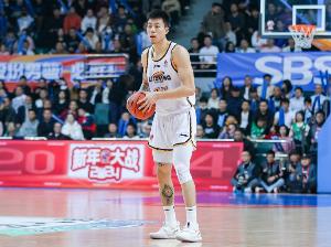 九游游戏-媒体人：新的环境意味着新的开始 希望张镇麟能找回巅峰的自己