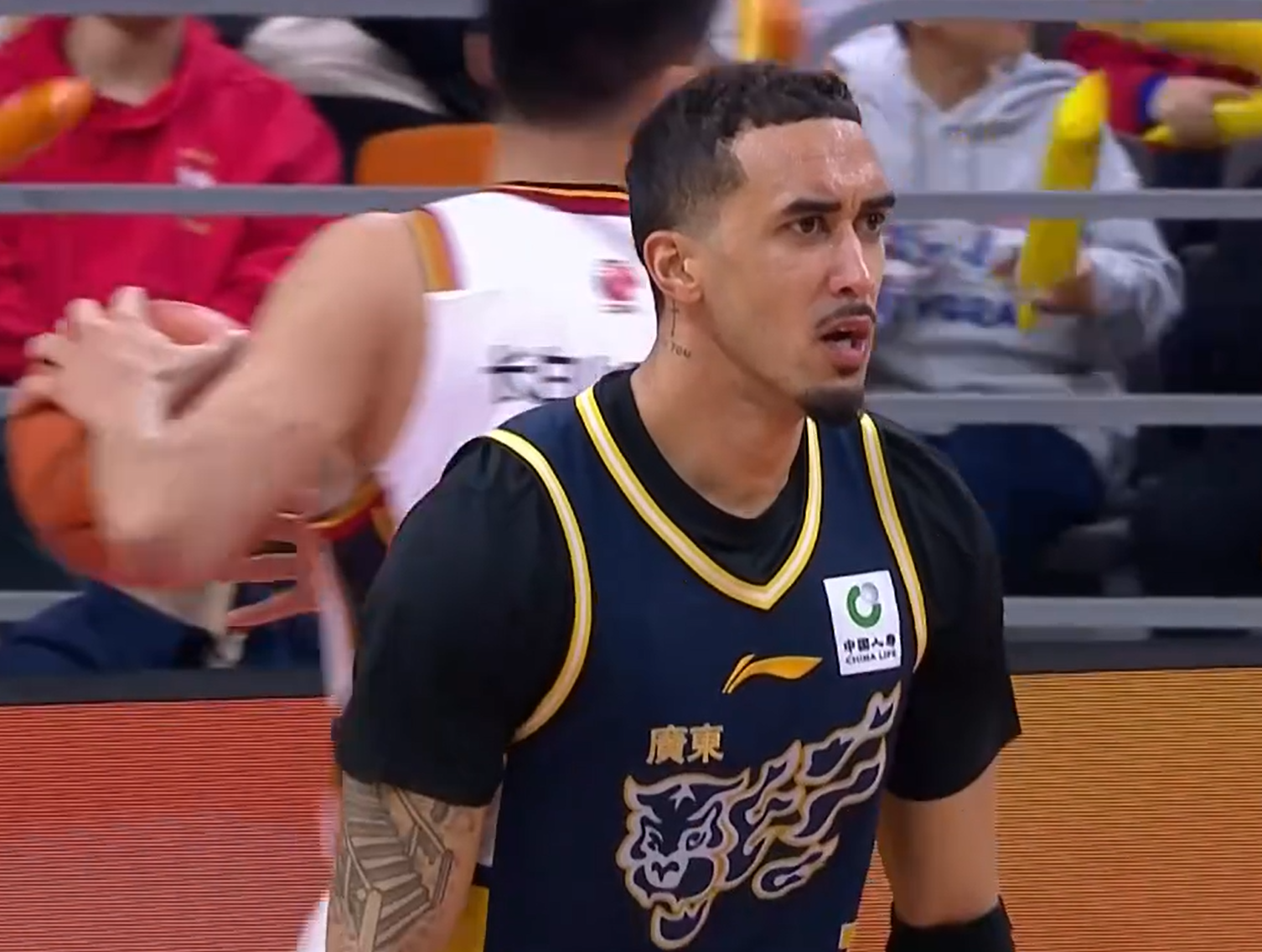 九游下载-不是张皓嘉，也不是奎因！广东队输给上海，有1人要负责任