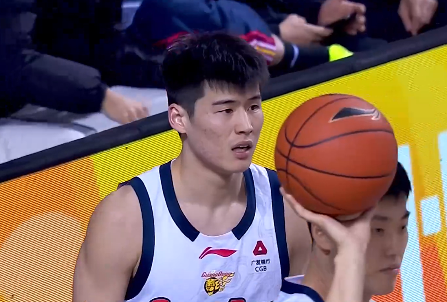 九游下载-不是张皓嘉，也不是奎因！广东队输给上海，有1人要负责任